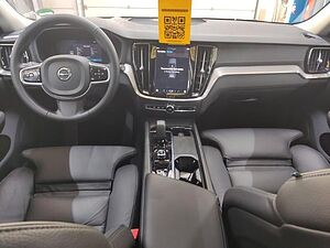 Volvo  B4 Ultimate Dark*B&W*Standh*360°