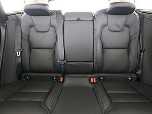 Volvo  B4 Ultimate Dark AWD*Luftf*B&W*Standh*