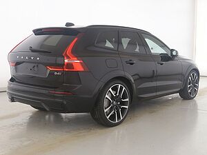 Volvo  B4 Ultimate Dark AWD*Luftf*B&W*Standh*