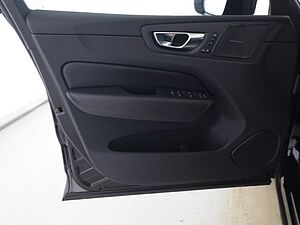 Volvo  B4 D Ultimate Dark Auto