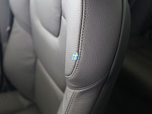 Volvo  B4 D Ultimate Dark Auto