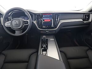 Volvo  B4 D Ultimate Dark Auto