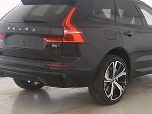 Volvo  B4 D Ultimate Dark Auto
