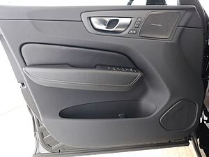 Volvo  B4 Ultimate Dark AWD*Luft*Massag*Standh*
