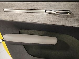 Volvo  Plus RWD Pure Electric