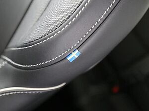 Volvo  B4 Plus Dark FWD*AHK*Standh*360°*H&K*SD*