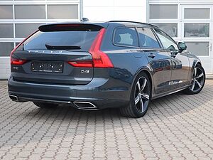 Volvo  D4 R Design HUD*Akustik*StdHzg*360°