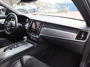 Volvo  D4 R Design HUD*Akustik*StdHzg*360°