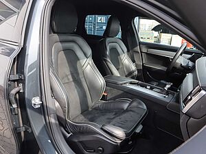 Volvo  D4 R Design HUD*Akustik*StdHzg*360°