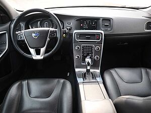 Volvo  D4 Momentum*Standh*SD*Fahrerassi*BLIS*