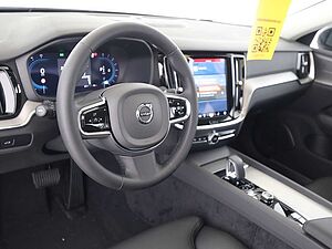 Volvo  B4 Plus Dark