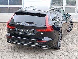 Volvo  T6 Plus Bright Recharge Plug-In Hybrid AW