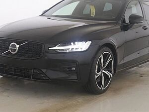 Volvo  B4 Ultra Dark