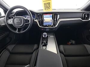 Volvo  B4 Ultra Dark