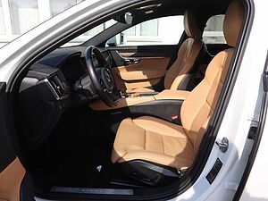 Volvo  B5 D AWD Pro Geartronic
