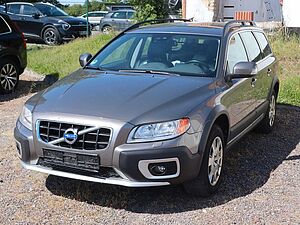 Volvo  D5 Momentum AWD