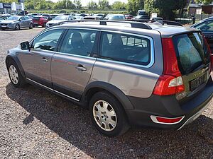 Volvo  D5 Momentum AWD