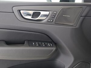 Volvo  T8 Plus Dark Recharge Plug-In Hybrid AWD
