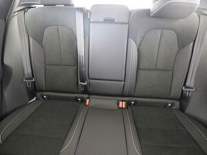 Volvo  B3 Plus Dark FWD