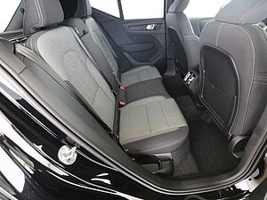 Volvo  B3 Plus Dark FWD