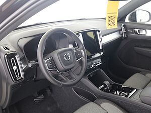 Volvo  B3 Plus Dark FWD
