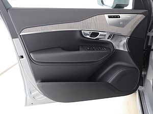 Volvo  T8 Ultra Bright Recharge Plug-In Hybrid AWD