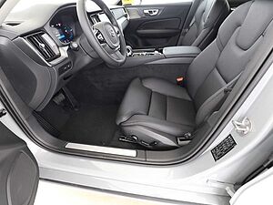 Volvo  T6 Plus Dark Recharge Plug-In Hybrid AWD