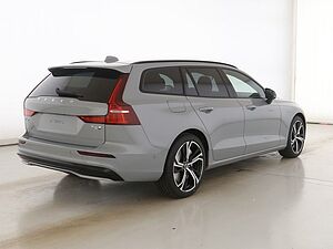 Volvo  T6 Plus Dark Recharge Plug-In Hybrid AWD