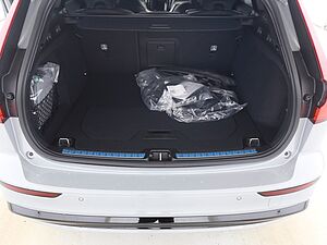 Volvo  T6 Plus Dark Recharge Plug-In Hybrid AWD
