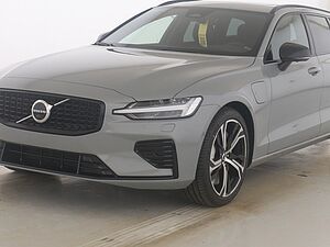 Volvo  T6 Plus Dark Recharge Plug-In Hybrid AWD