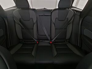 Volvo  Plus Black Edition Recharge Plug-In Hybrid