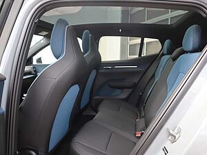 Volvo  Ultra AWD Performance Pure Electric