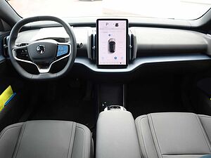 Volvo  Ultra AWD Performance Pure Electric