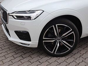Volvo  B4 R Design AWD