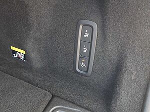 Volvo  D5 Momentum AWD