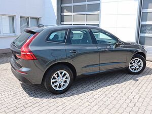 Volvo  D5 Momentum AWD