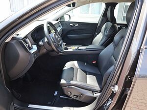 Volvo  D5 Momentum AWD