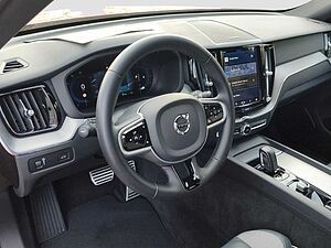 Volvo B4 R Design AWD