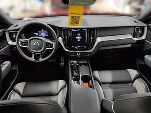 Volvo  B4 R Design AWD