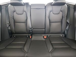 Volvo  B5 AWD Ultimate Black Edition Auto