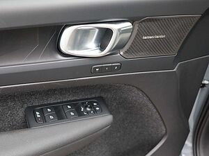 Volvo  Ultimate Recharge Pure Electric AWD