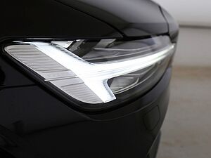 Volvo  B4 Ultra Dark*AHK*Hear up*