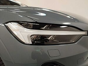 Volvo  B4 Plus Dark AWD*Standh. *FrontsH*