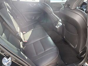 Volvo  B5 Cross Country Ultimate AWD*B&W*Standh*