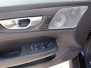 Volvo  B5 Cross Country Ultimate AWD*B&W*Standh*