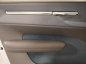 Volvo  Ultra AWD Performance Pure Electric