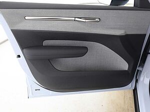 Volvo  Ultra AWD Performance Pure Electric