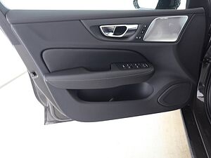 Volvo  B4 Ultra Dark*AZV*SD*