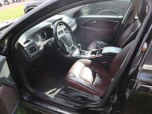 Volvo  D5 Summum