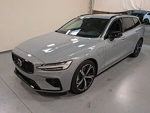 Volvo  T6 Plus Dark Recharge Plug-In Hybrid AWD*AHK